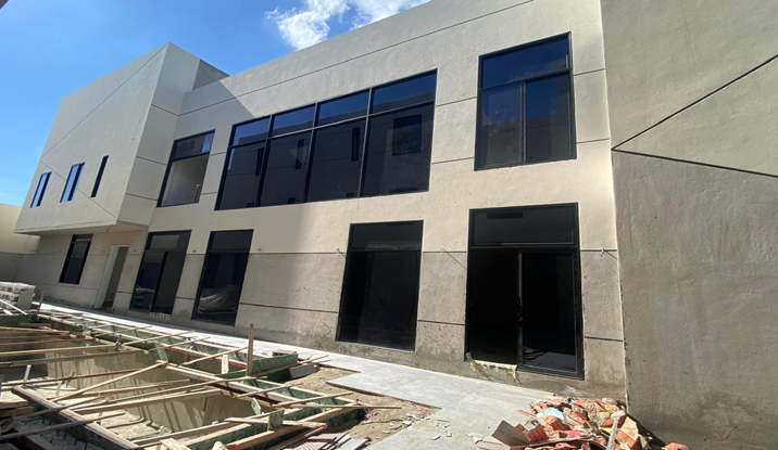 واجهات ستركشر زجاج اسود